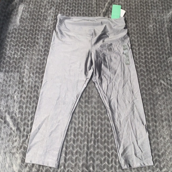 Lot of 5 pair of Leggings.  Size Large. - Picture 8 of 15